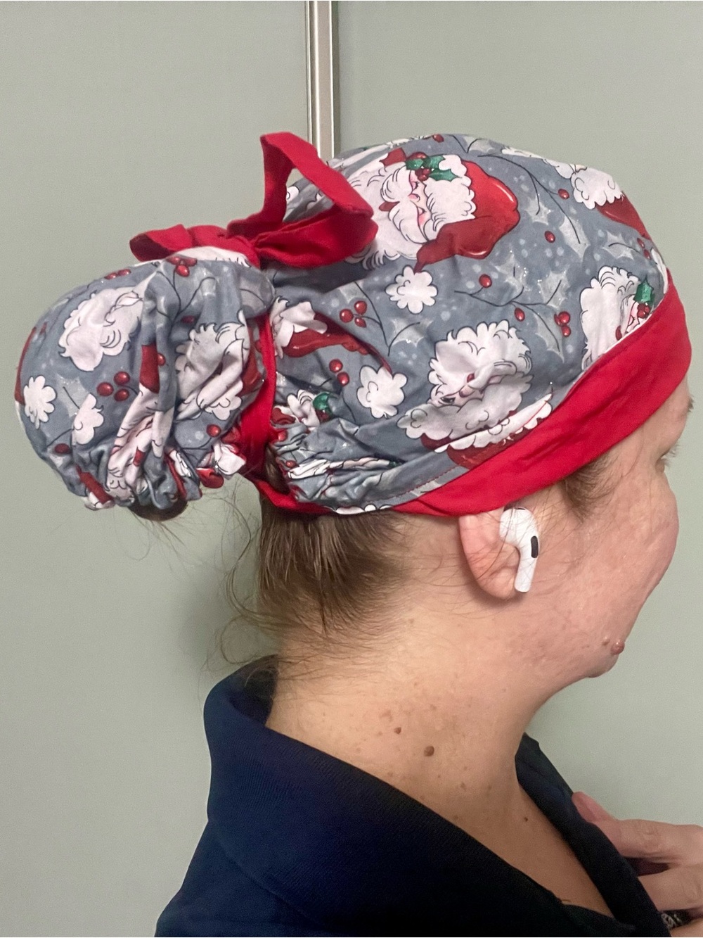 Bonnet Surgical Cap Christmas Jolly Santa Claus | Like New Tie Back Elastic